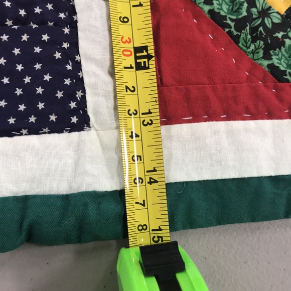 Vintage Christmas Table Runner - Picture 6 of 10